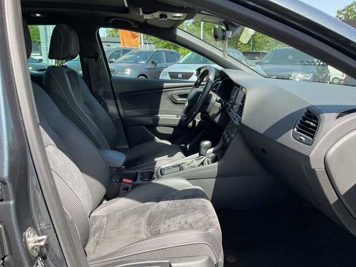 SEAT Leon ST Cupra 300 4Drive DSG LED NAVI PDC