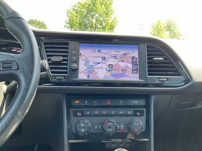 SEAT Leon ST Cupra 300 4Drive DSG LED NAVI PDC