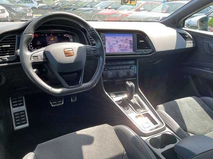 SEAT Leon ST Cupra 300 4Drive DSG LED NAVI PDC