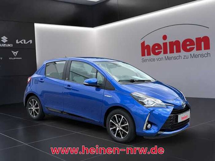 Toyota Yaris 1.5 Team D Navi+Fernlichtass. +Kam. +KeyLess