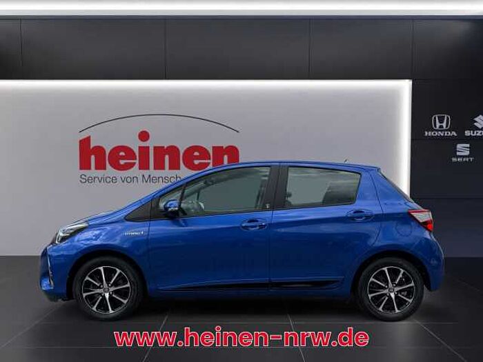 Toyota Yaris 1.5 Team D Navi+Fernlichtass. +Kam. +KeyLess