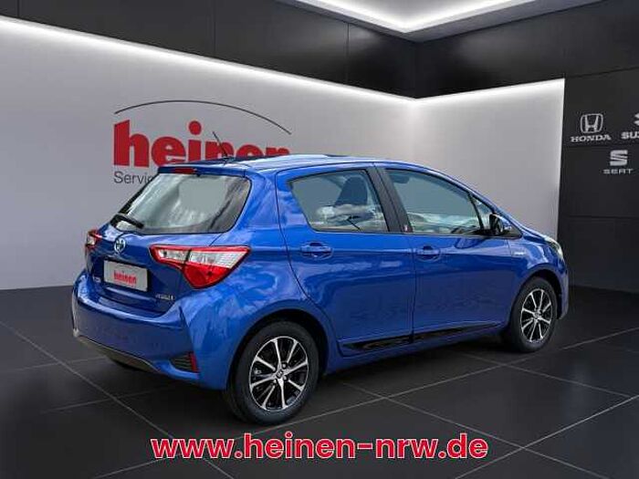 Toyota Yaris 1.5 Team D Navi+Fernlichtass. +Kam. +KeyLess