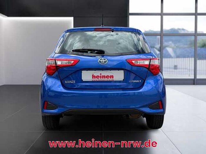 Toyota Yaris 1.5 Team D Navi+Fernlichtass. +Kam. +KeyLess