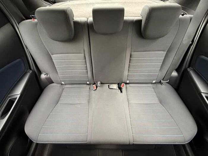 Toyota Yaris 1.5 Style Selection NAVI+DAB+RÜCKFAHRKAMERA