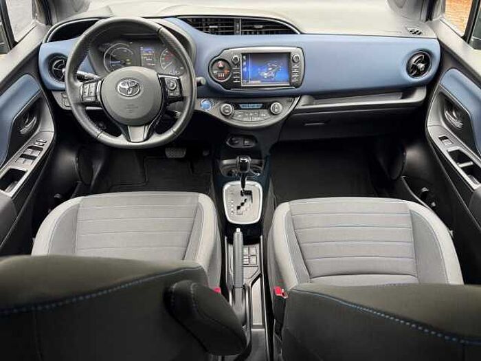 Toyota Yaris 1.5 Style Selection NAVI+DAB+RÜCKFAHRKAMERA