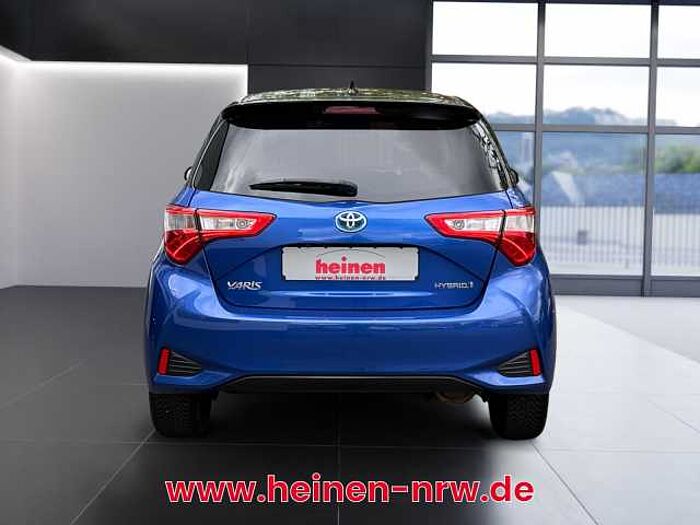 Toyota Yaris 1.5 Style Selection NAVI+DAB+RÜCKFAHRKAMERA