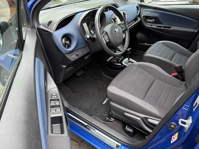 Toyota Yaris 1.5 Style Selection NAVI+DAB+RÜCKFAHRKAMERA