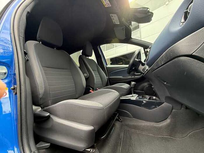 Toyota Yaris 1.5 Style Selection NAVI+DAB+RÜCKFAHRKAMERA