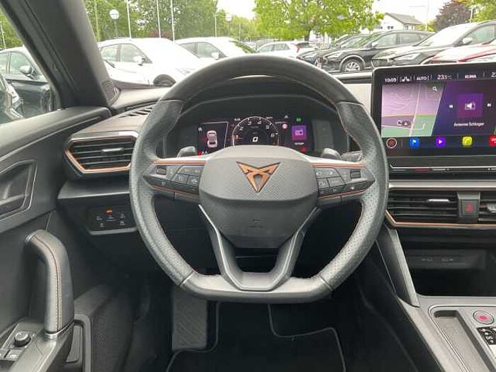 CUPRA Formentor 1.5 TSI DSG NAVI LED 19Z PANO