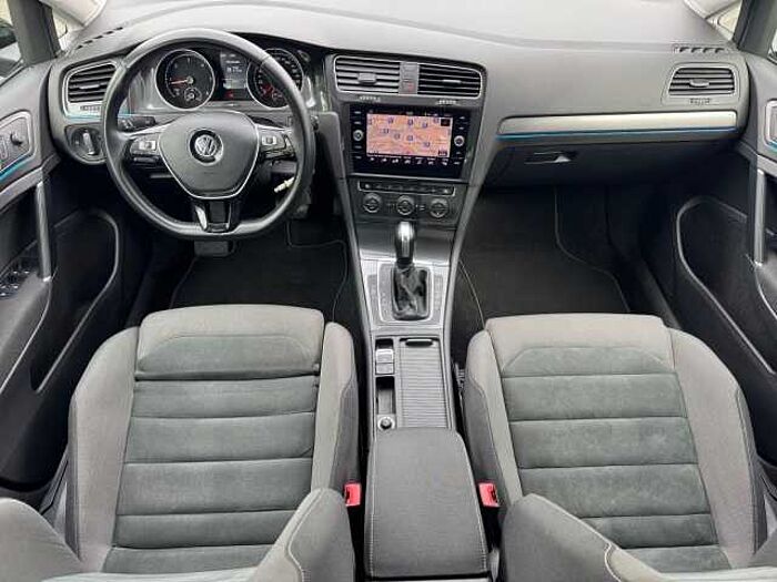 Volkswagen Golf VII Variant 2.0 TDI Comfortline R-LINE NAVI