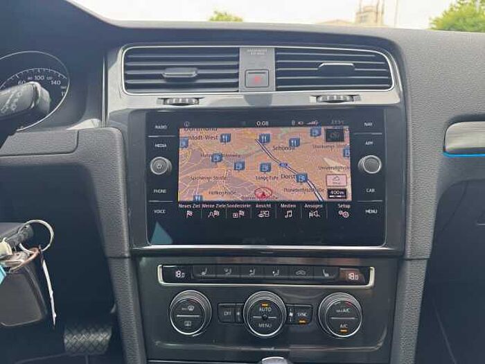 Volkswagen Golf VII Variant 2.0 TDI Comfortline R-LINE NAVI