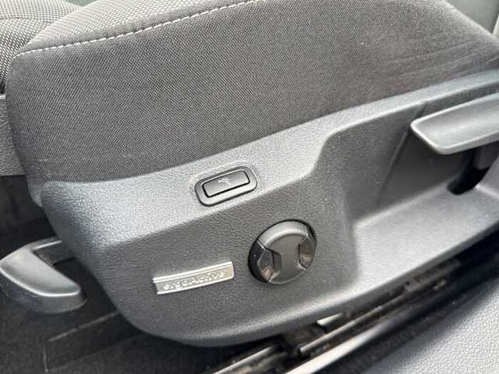 Volkswagen Golf VII Variant 2.0 TDI Comfortline R-LINE NAVI