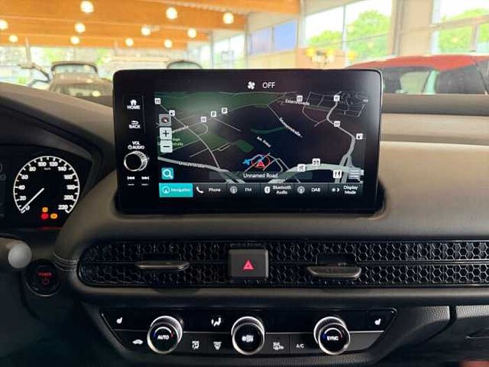 Honda ZR-V 2.0 ELEGANCE NAVI LICHT & REGENSENSOR