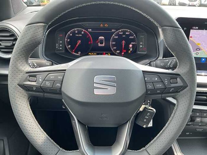 SEAT Arona FR 1.0 TSI 85 kW (116 PS) 6-Gang VOLL LED