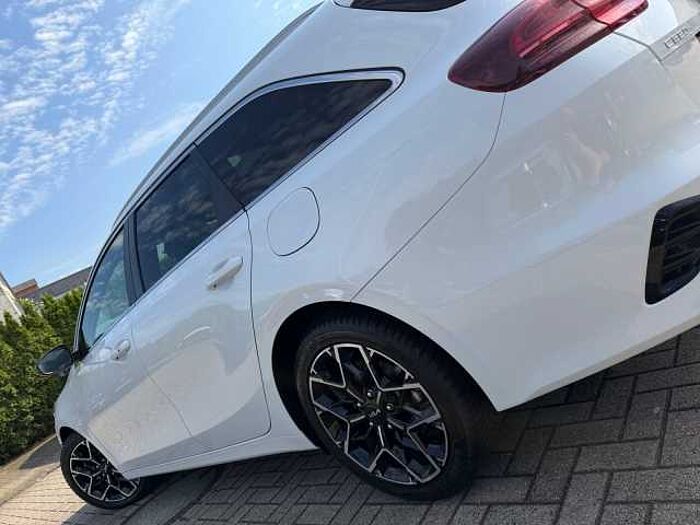 Kia ceed_SW 1.5T DCT GTL LED+NAVI+LM+KAM. +PDC cee'd