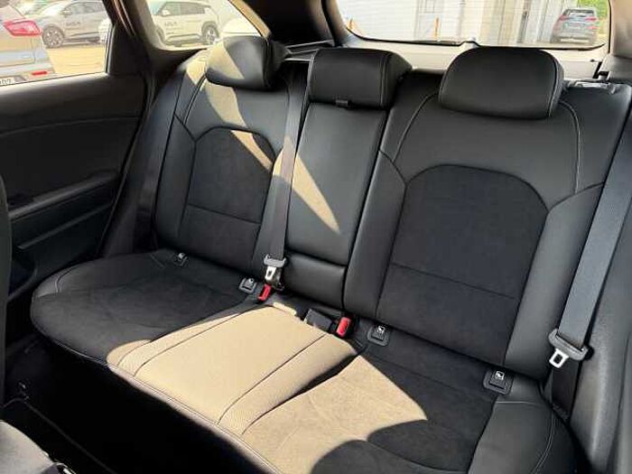 Kia ceed_SW 1.5T DCT GTL LED+NAVI+LM+KAM. +PDC cee'd