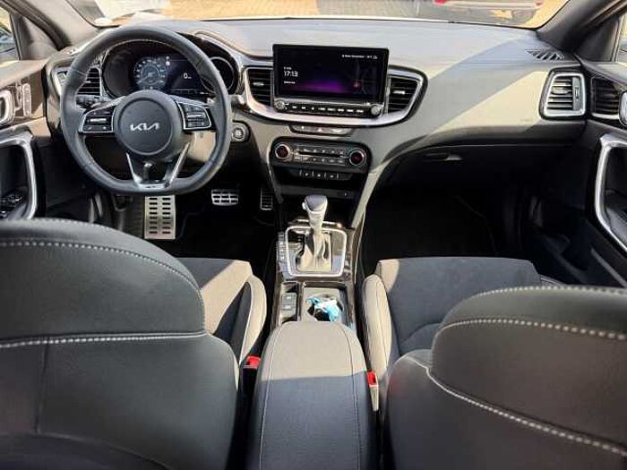 Kia ceed_SW 1.5T DCT GTL LED+NAVI+LM+KAM. +PDC cee'd