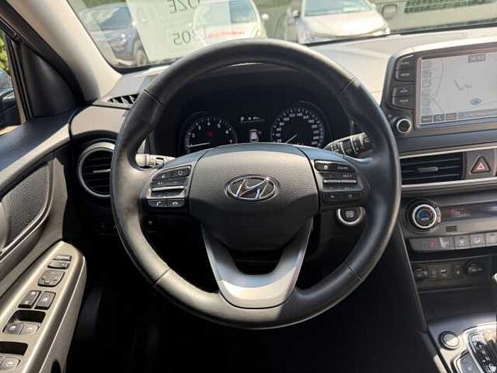 Hyundai Kona 1.6T DCT Premium LED+Navi+SHZ+LM+PDC
