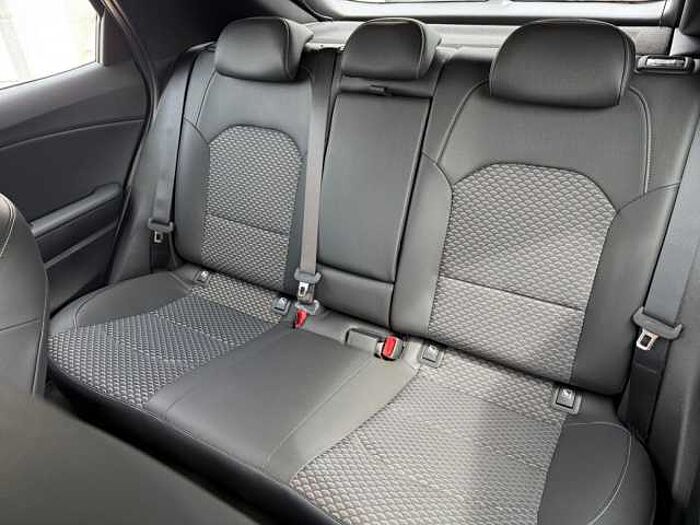 Kia Xceed 1.6T DCT Vision LED+NAVI+SHZ+2xKlima