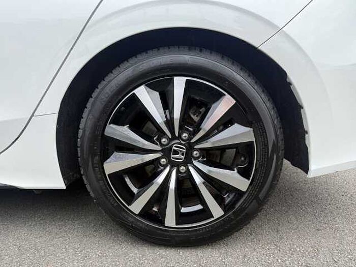 Honda Civic 2.0 e: HEV Elegance NAVI+DAB-RADIO+CARPLAY