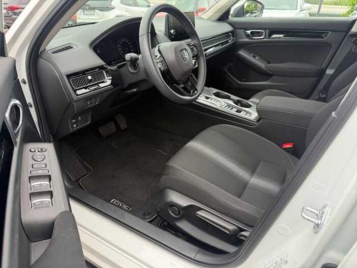 Honda Civic 2.0 e: HEV Elegance NAVI+DAB-RADIO+CARPLAY