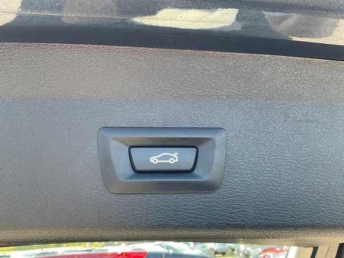 BMW X1 sDrive 18i Advantage Steptronic NAVI LED