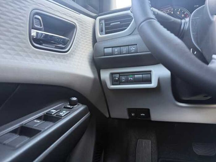 Suzuki Swift 1.2 Dualjet Comfort Plus NAVI+DAB+CARPLAY Comfort+