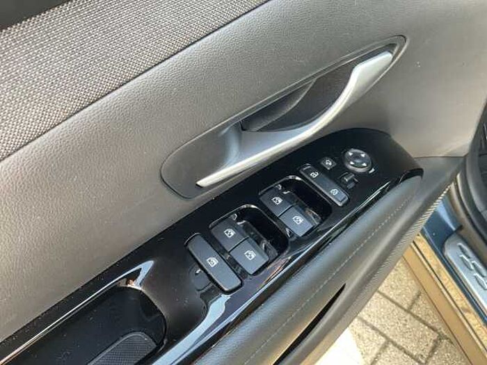 Hyundai TUCSON 1.6T HEV Aut. TREND LED+PDC+SHZ+2xKlima