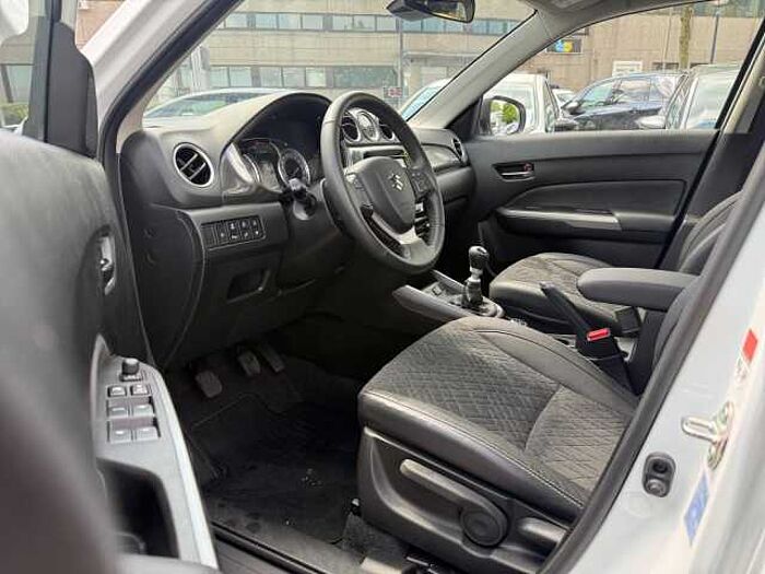 Suzuki Vitara 1.4 Comfort+ ALLGRIP NAVI + DAB + CARPLAY