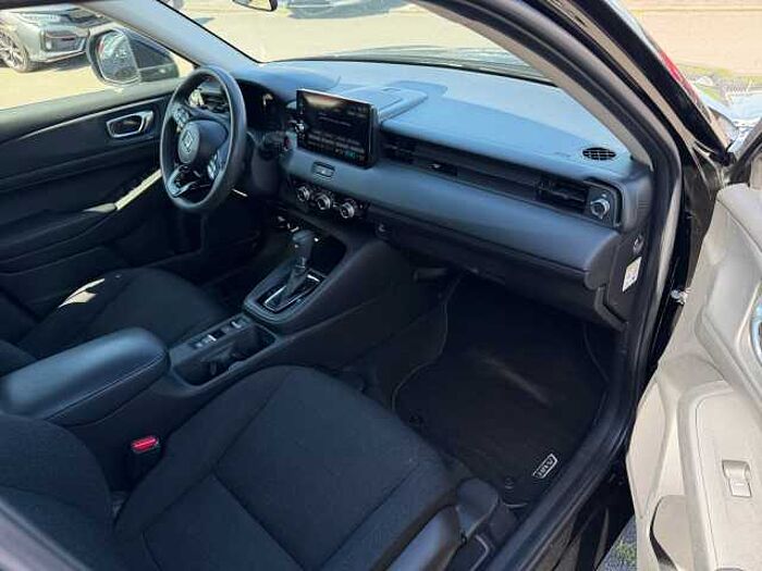 Honda HR-V 1.5 e: HEV Elegance NAVI+DAB-RADIO+CARPLAY