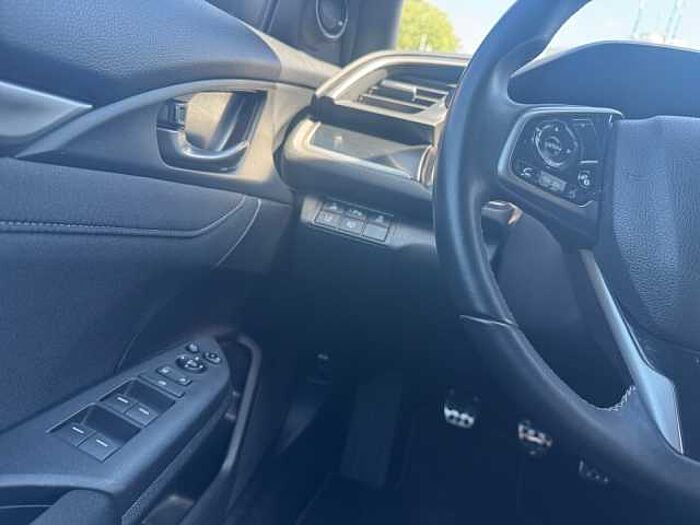 Honda Civic 1.0 VTEC Elegance NAVI+DAB-RADIO+CARPLAY