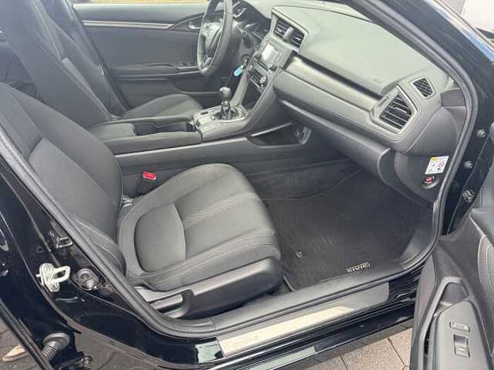 Honda Civic 1.0 VTEC Comfort SITZHEIZUNG+KLIMAAUTOMATIK