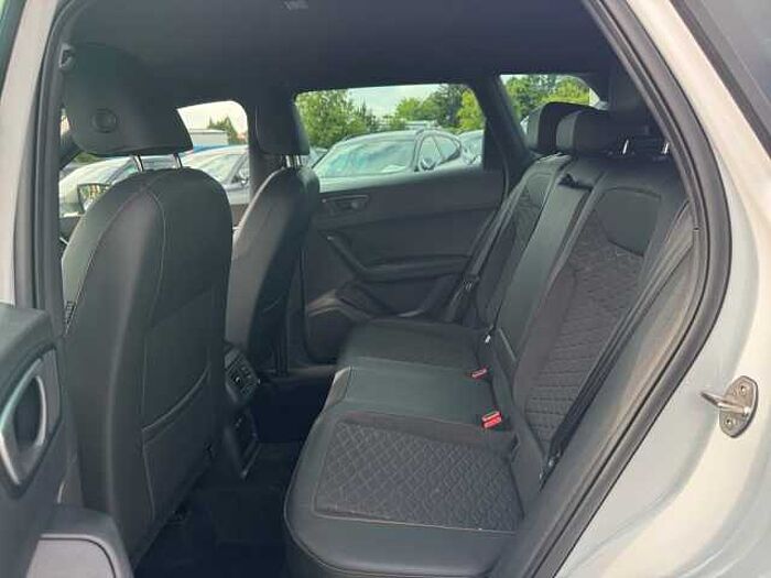 SEAT Ateca FR 1.5 TSI DSG AHK+LED+Navi+SHZ+Winterp.