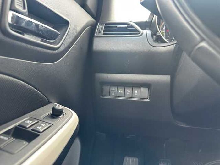 Suzuki Swift 1.0 Boosterjet Comfort NAVI + DAB + CARPLAY