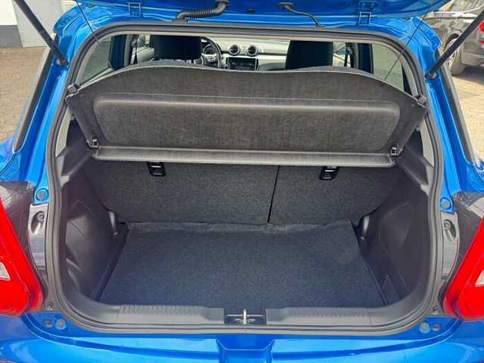 Suzuki Swift 1.0 Boosterjet Comfort NAVI + DAB + CARPLAY