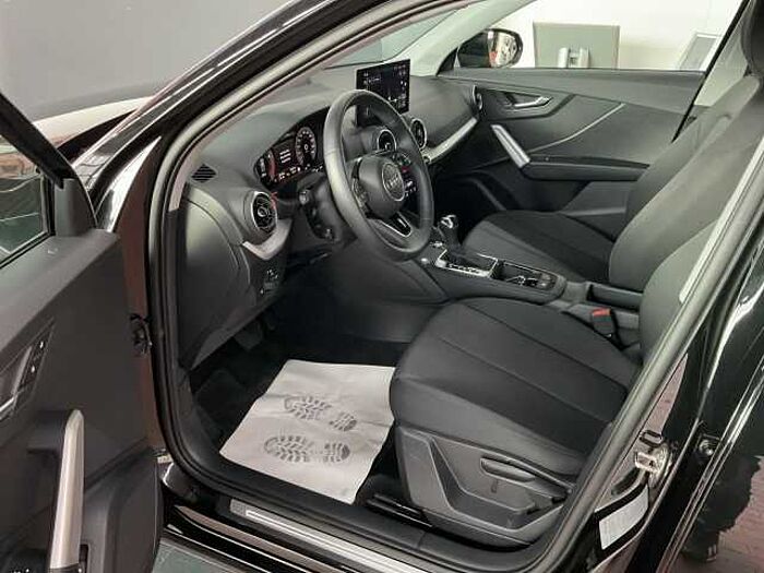 Audi Q2 35 TSI S tronic advanced SITZHEIZUNG+PDC
