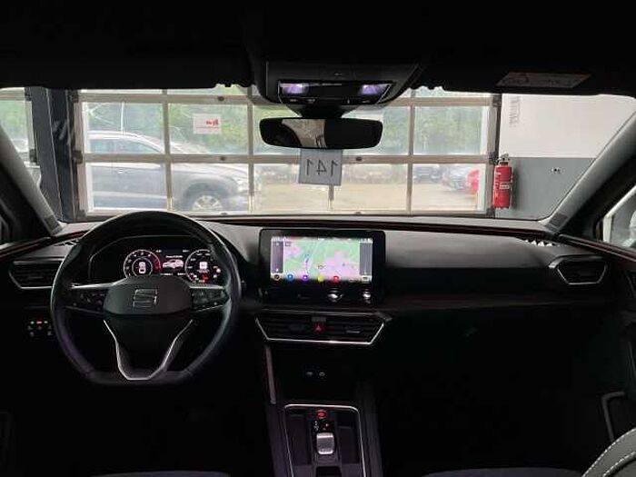 SEAT Leon Sportstourer 1.5 eTSI Xcellence DSG LED