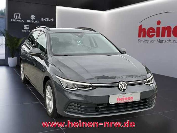 Volkswagen Golf VIII Variant 2.0 TDI DSG Life NAVI LED AHK