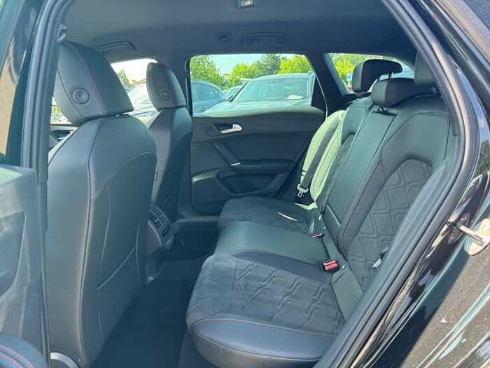 SEAT Leon Sportstourer FR 2.0 TDI 4Drive DSG NAVI LED