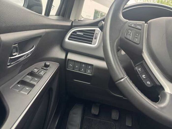 Suzuki S-Cross 1.4 Comfort+ Allgrip NAVI + DAB + CARPLAY SX4