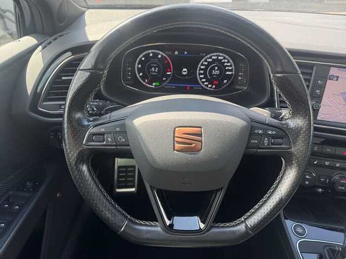 SEAT Leon ST 2.0 TSI DSG 4Drive 300 NAVI+LED+BEATS+19Z Cupra