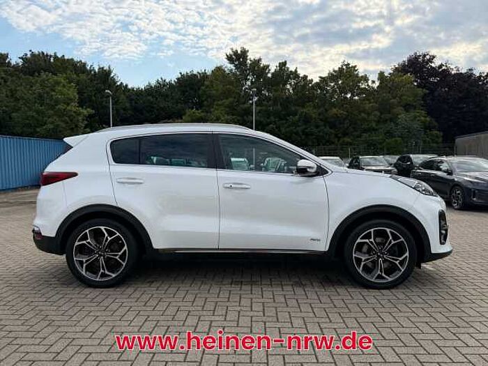 Kia SPORTAGE 2.0 4WD GT-Line LED+NAVI+PANORAMA