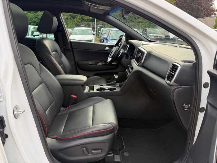 Kia SPORTAGE 2.0 4WD GT-Line LED+NAVI+PANORAMA