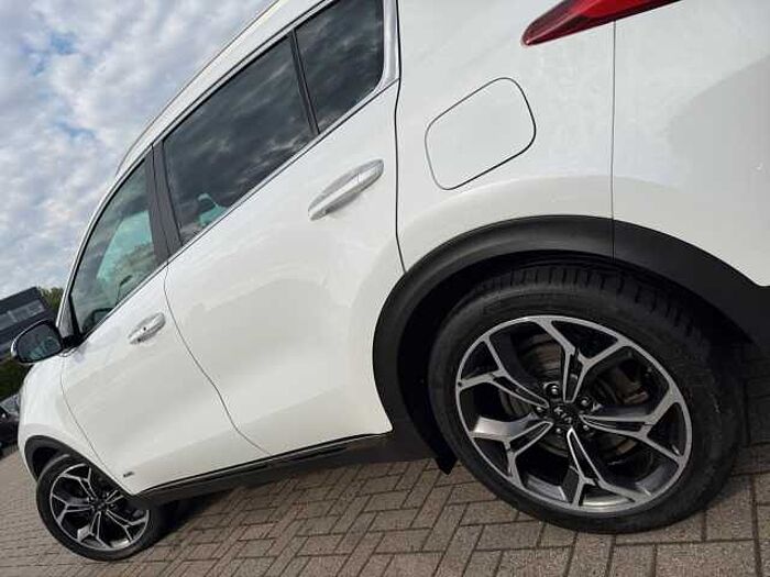 Kia SPORTAGE 2.0 4WD GT-Line LED+NAVI+PANORAMA