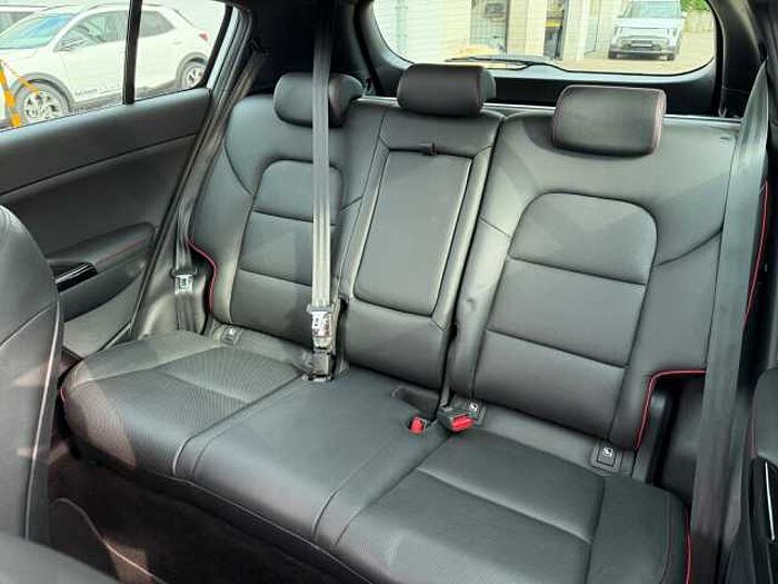 Kia SPORTAGE 2.0 4WD GT-Line LED+NAVI+PANORAMA