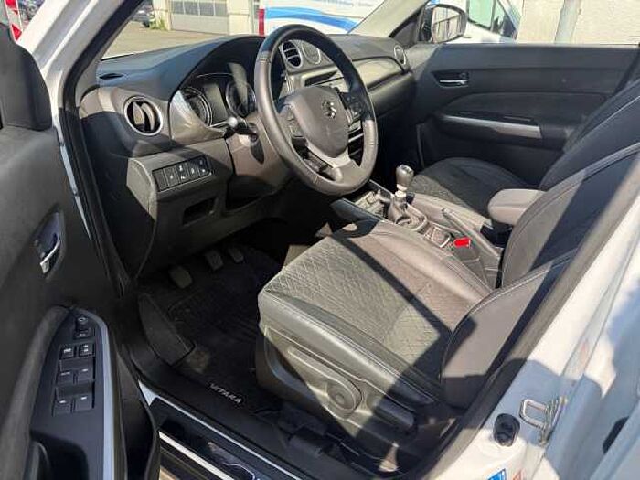 Suzuki Vitara 1.4 Hybrid Comfort+ NAVI+DAB-RADIO+CARPLAY