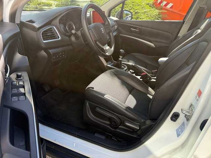 Suzuki S-Cross 1.4 Comfort+ Allgrip NAVI+DAB+CARPLAY SX4