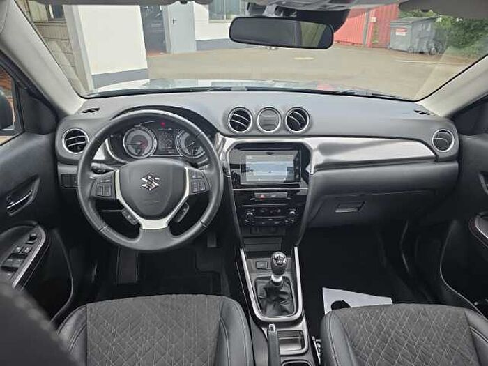 Suzuki Vitara 1.4 Comfort+ AHK+NAVI+CARPLAY+DAB-RADIO
