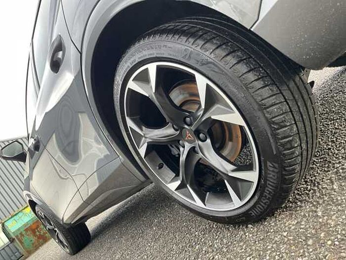 CUPRA Formentor VZ 2.0 4-Drive NAVI+SHZ+ACC+LED+LM