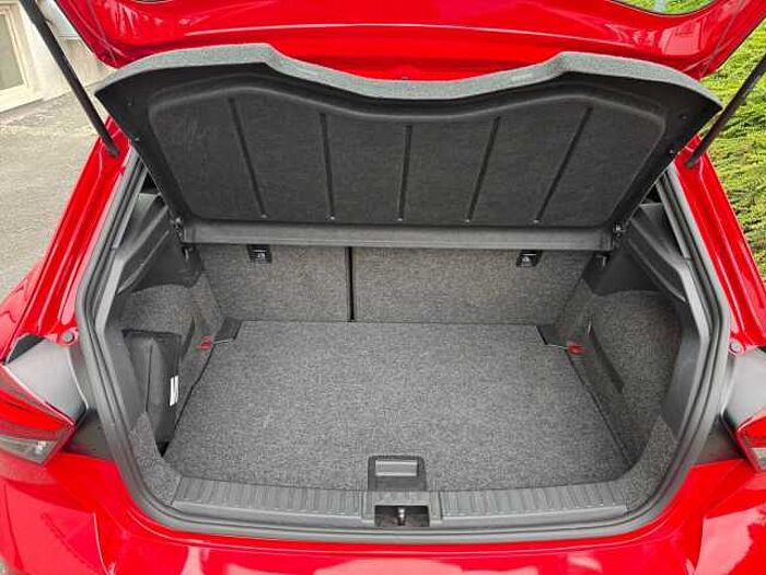 SEAT Ibiza 1.0 TSI FR SITZHEIZUNG+NAVI+CARPLAY+DAB